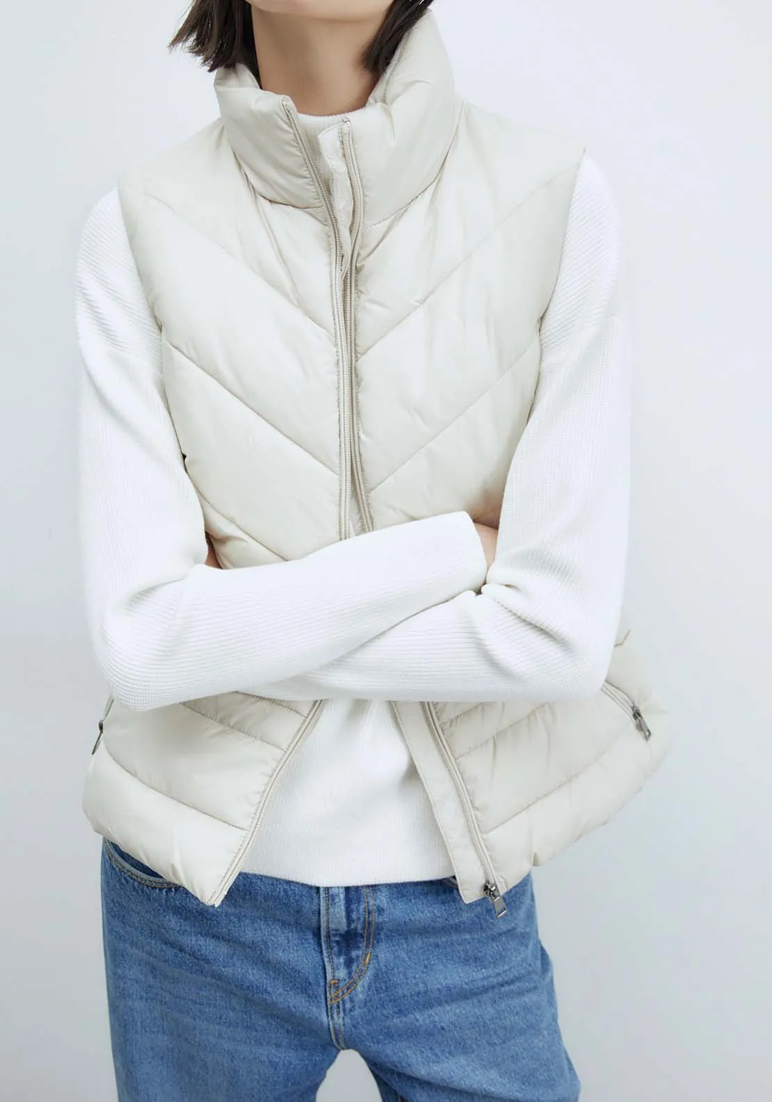 Plain Short Gilet - Ecru